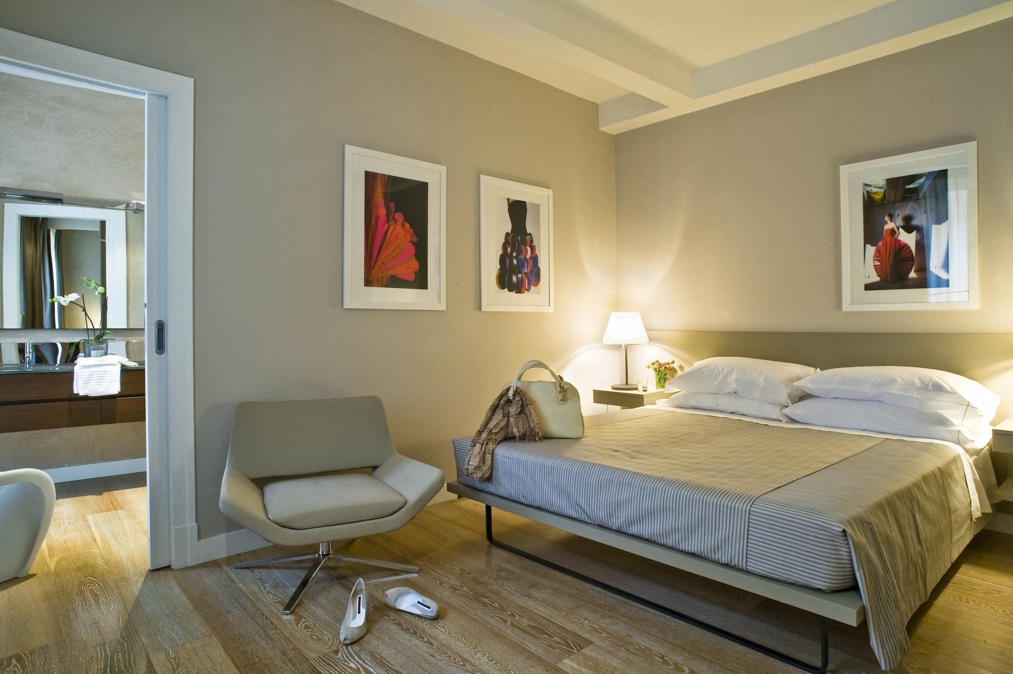 Escalus Luxury Suites Βερόνα Δωμάτιο φωτογραφία